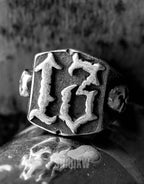 Nocturne 13 Signet Ring — product view 3