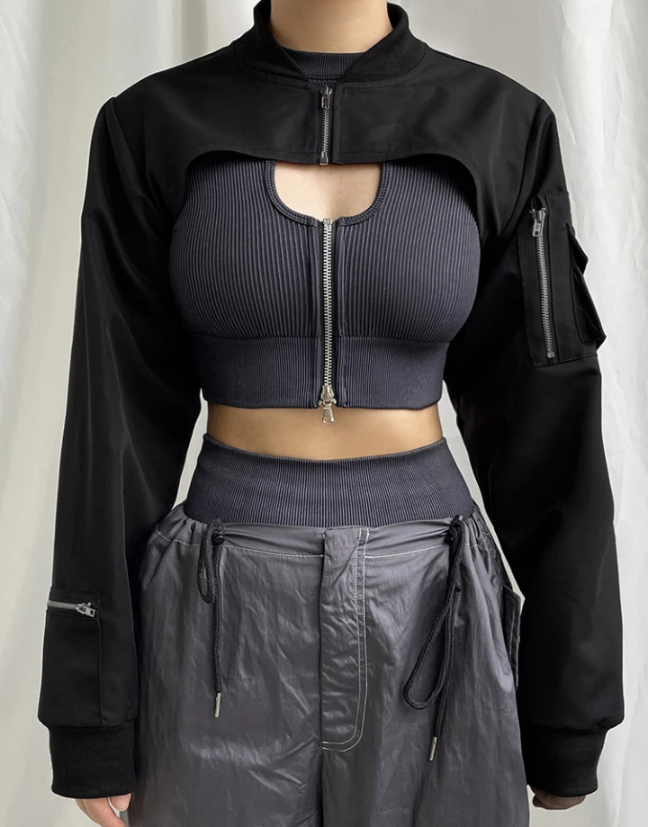 Dark graphic techwear t-shirt with an abstract futuristic print and relaxed urban streetwear silhouette, Clotechnow series 084 — view 4