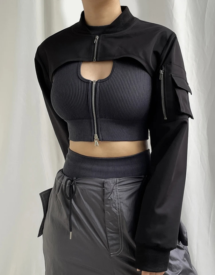 Dark graphic techwear t-shirt with an abstract futuristic print and relaxed urban streetwear silhouette, Clotechnow series 084 — view 5