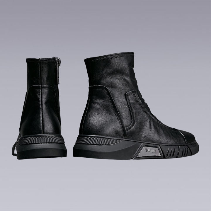 Black leather boots with velvet to keep your feet warm