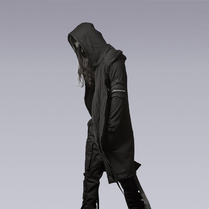 Men Model wearing the black techwear cloak - Clotechnow