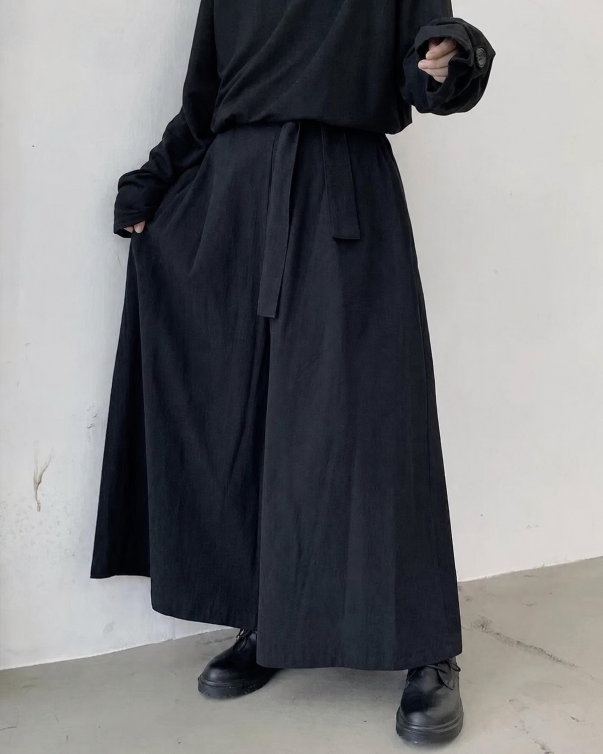 Kinsei Pleat Hakama Pants — product view 7