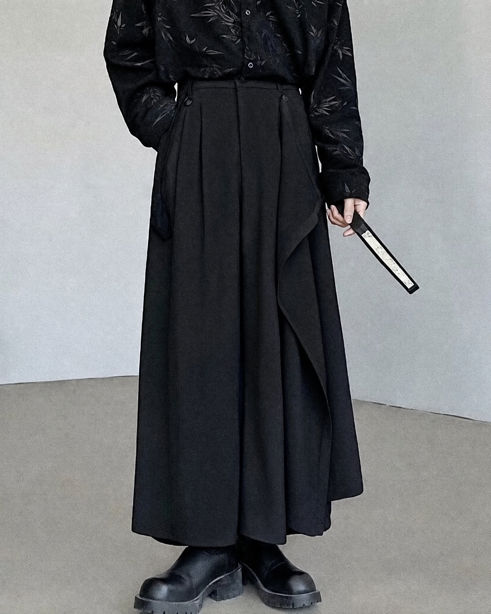 Asymmetric Layer Hakama Pants — product view 4