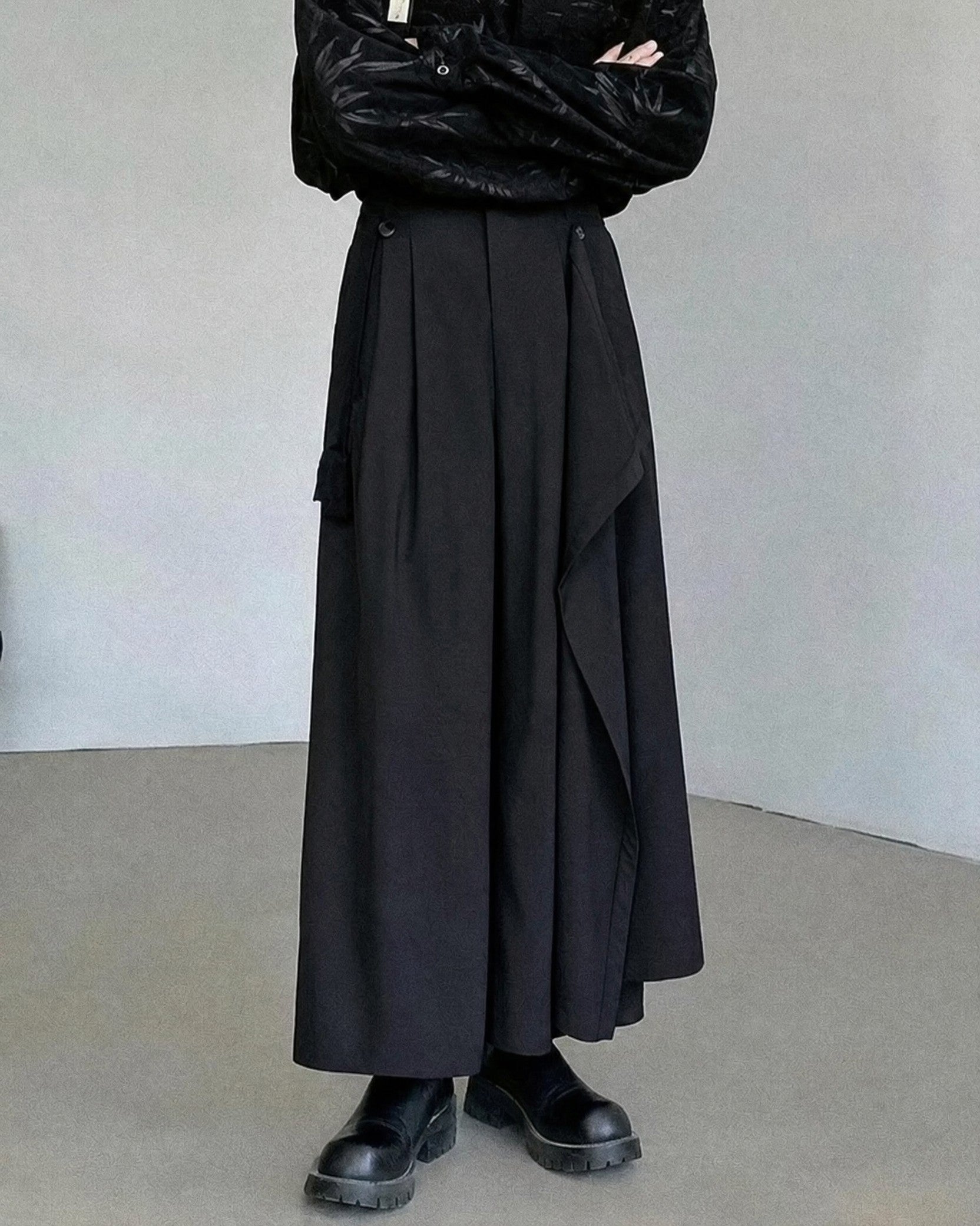 Asymmetric Layer Hakama Pants — product view 5