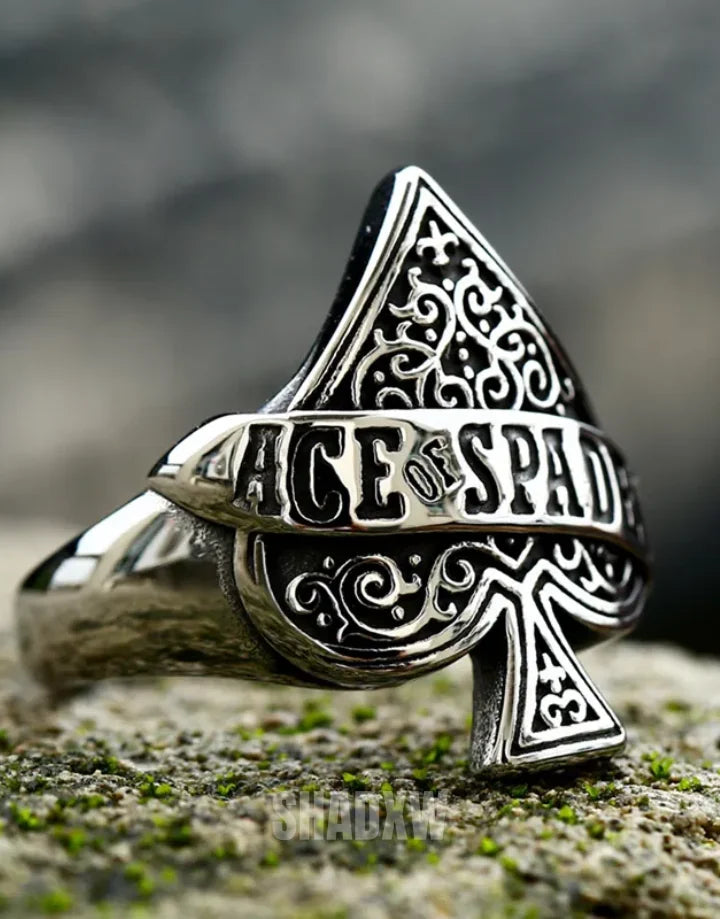 Spade Signal Signet Ring — product view 2