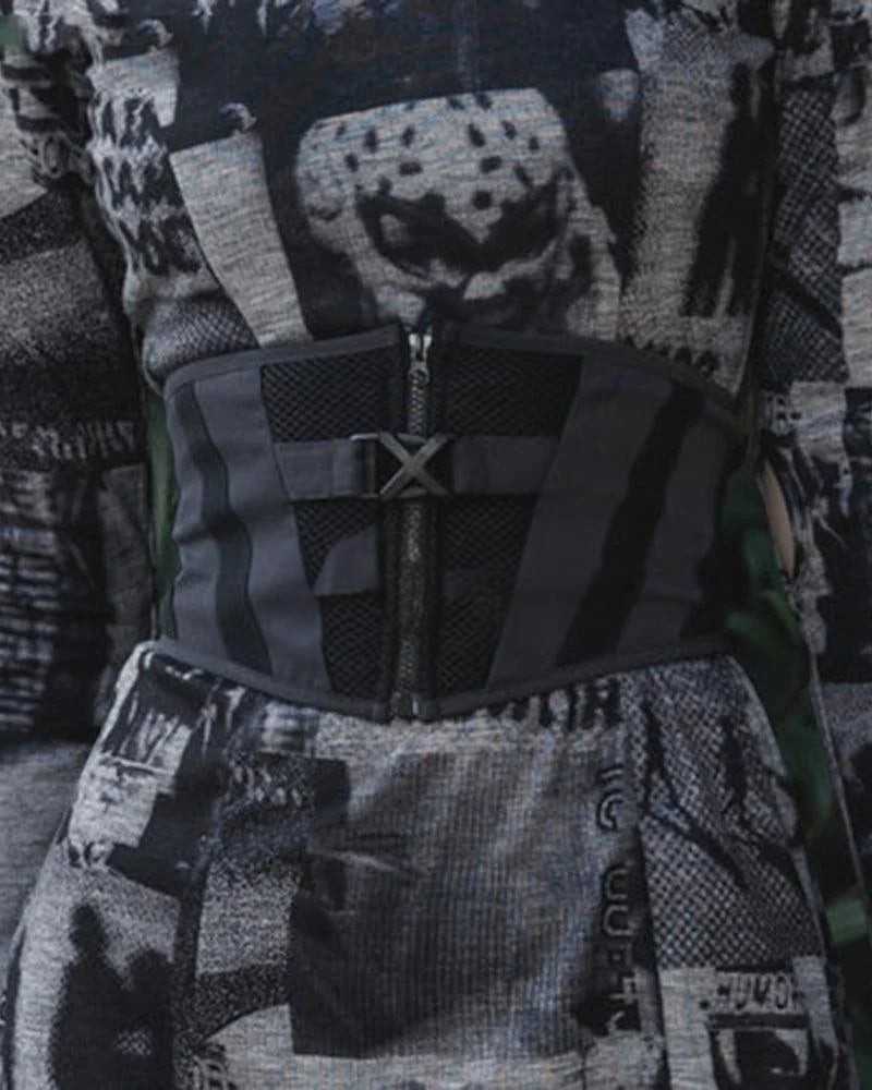 Dark graphic techwear t-shirt with an abstract futuristic print and relaxed urban streetwear silhouette, Clotechnow series 100 — view 8