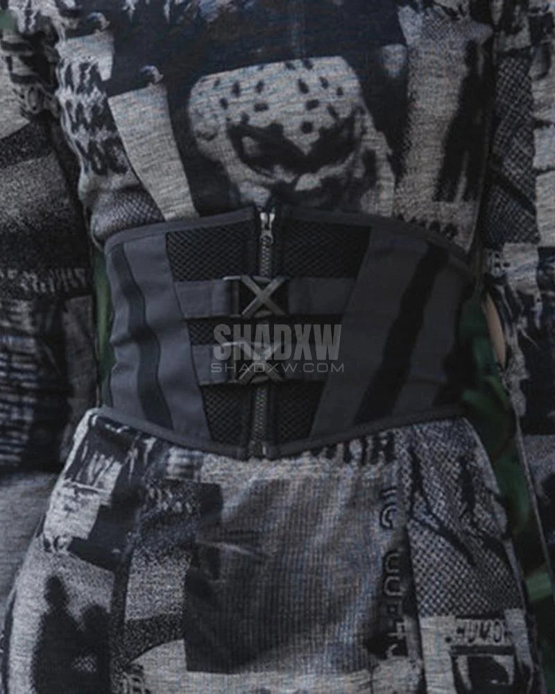 Dark graphic techwear t-shirt with an abstract futuristic print and relaxed urban streetwear silhouette, Clotechnow series 100 — view 8