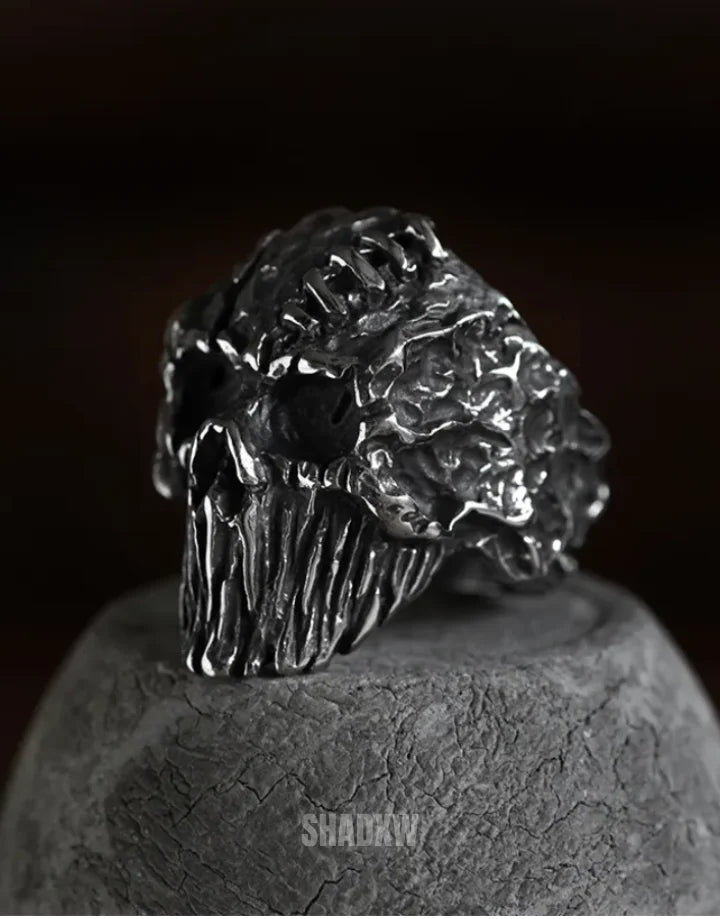 Ruin Skull Ring — product view 14
