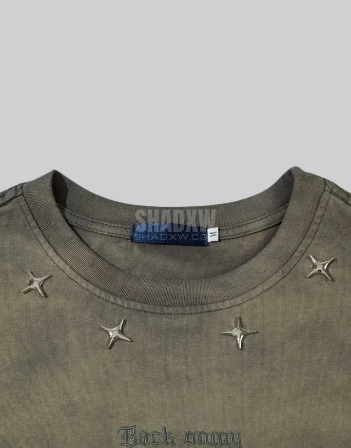 Dark graphic techwear t-shirt with an abstract futuristic print and relaxed urban streetwear silhouette, Clotechnow series 090 — view 4