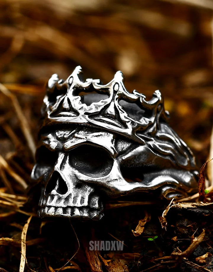 Regal Skull Ring — product view 8