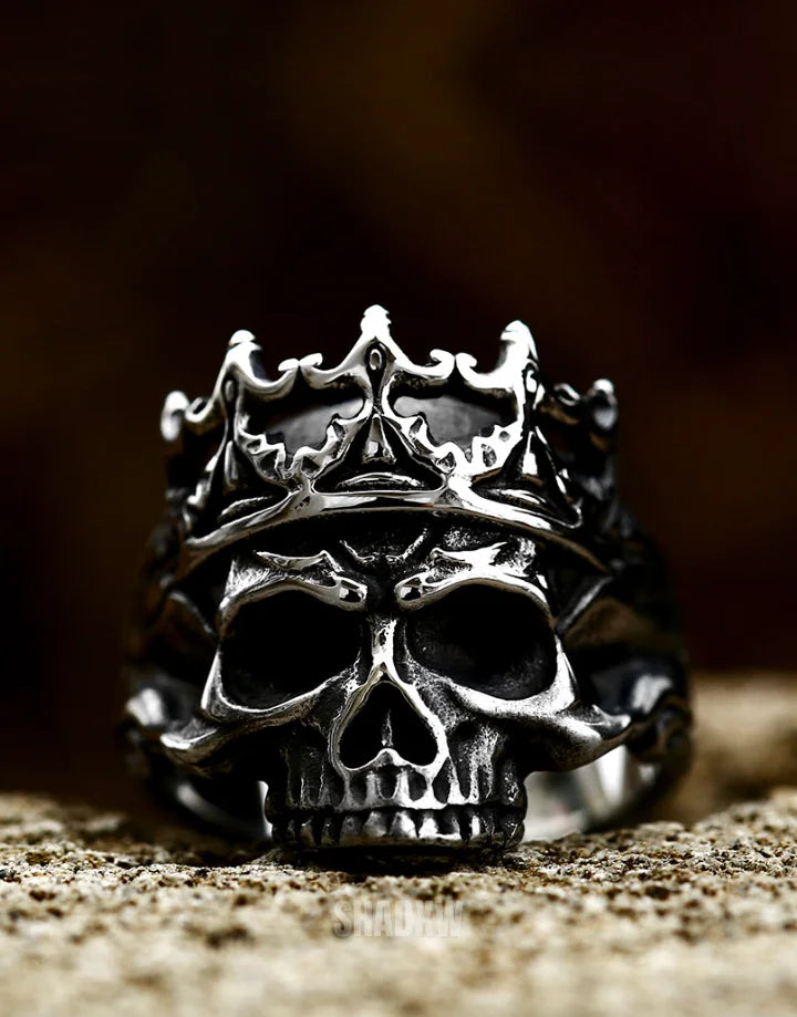Regal Skull Ring — product view 3