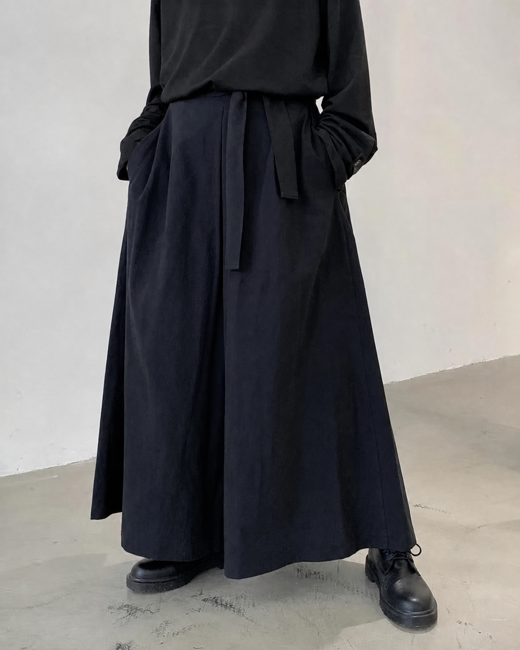 Kinsei Pleat Hakama Pants — product view 9