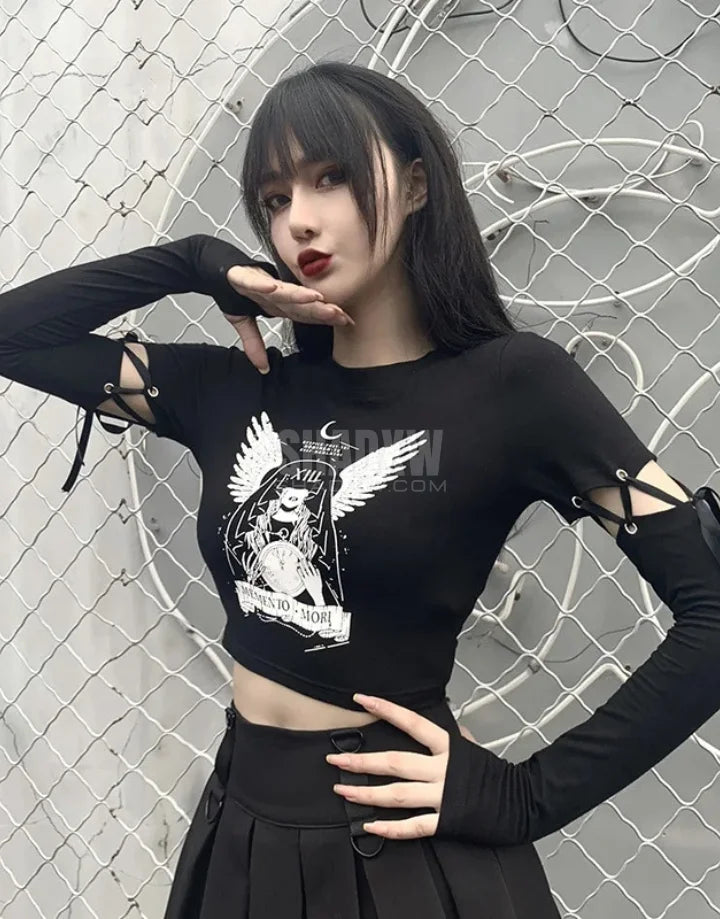 Dark graphic techwear t-shirt with an abstract futuristic print and relaxed urban streetwear silhouette, Clotechnow series 068 — view 9