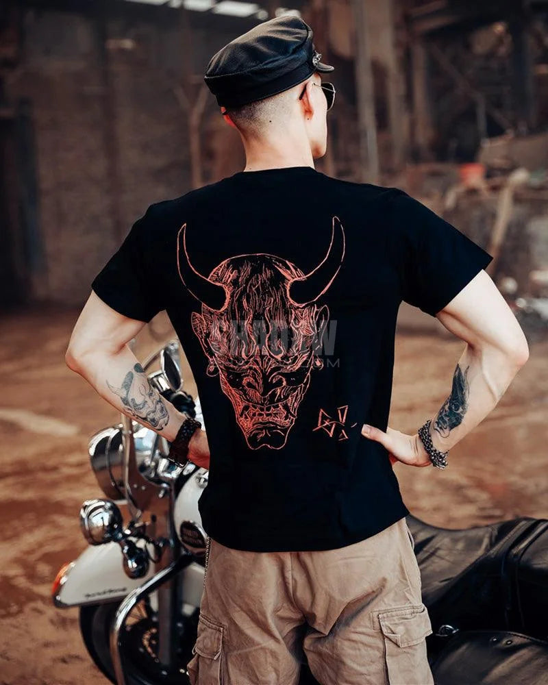 Dark graphic techwear t-shirt with an abstract futuristic print and relaxed urban streetwear silhouette, Clotechnow series 097 — view 10