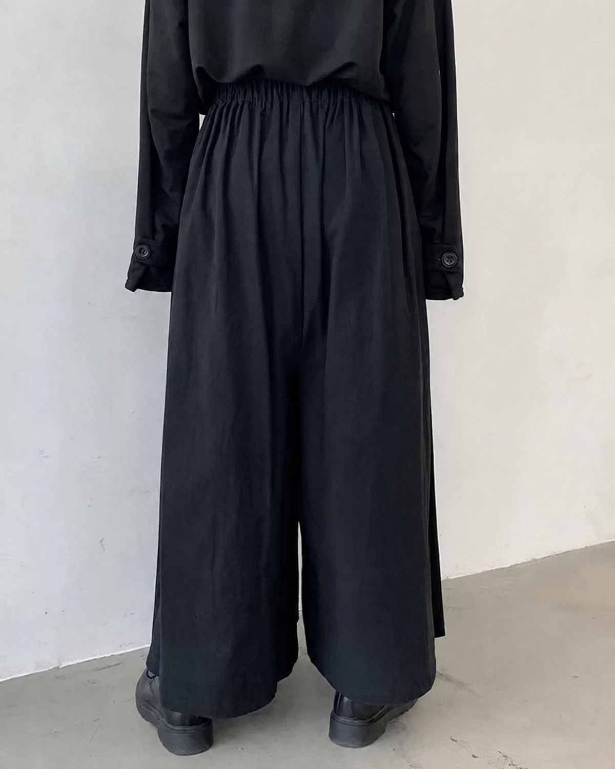 Kinsei Pleat Hakama Pants — product view 3