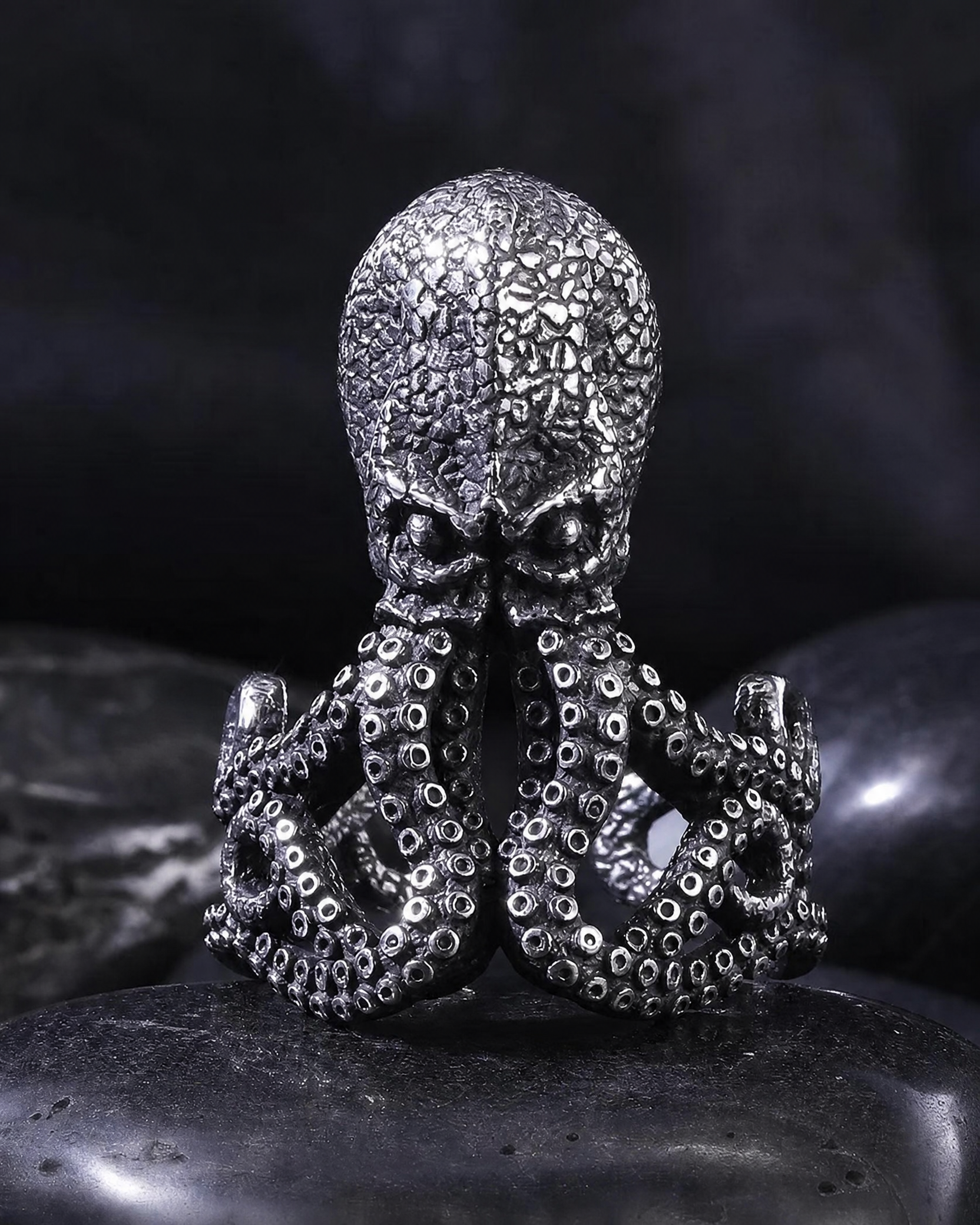 Abyss Octopus Ring — product view 2