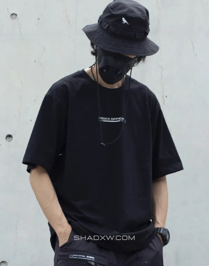 Monochrome techwear t-shirt with large futuristic back graphic and contrasting linework for an urban-cyber aesthetic — view 4