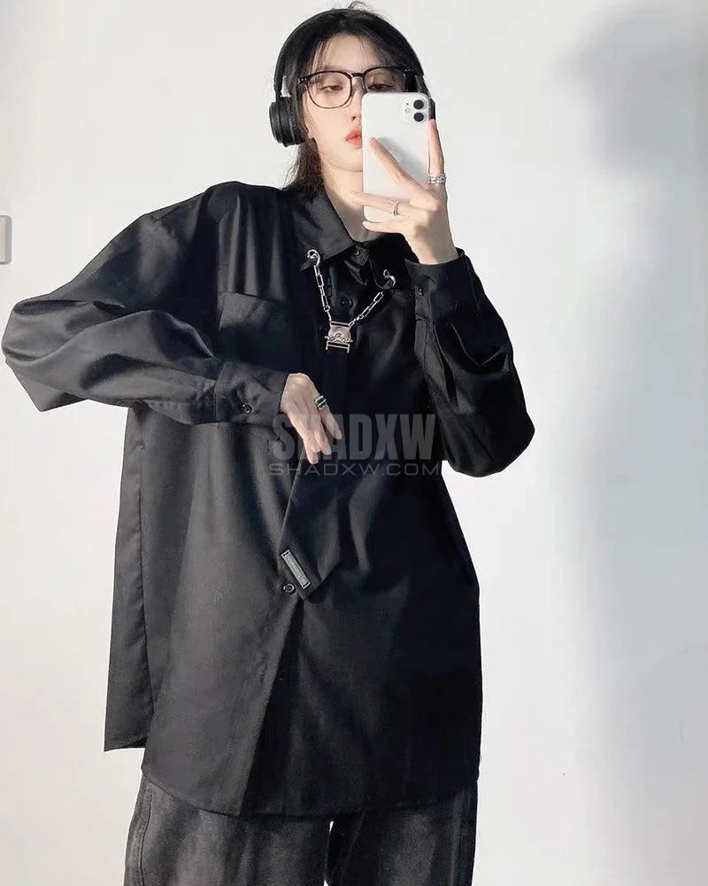 Dark graphic techwear t-shirt with an abstract futuristic print and relaxed urban streetwear silhouette, Clotechnow series 094 — view 3