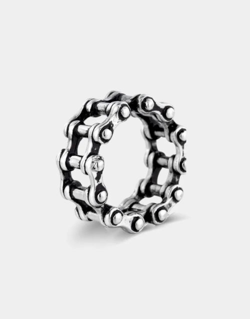 Silver Interlock Ring — product view 1