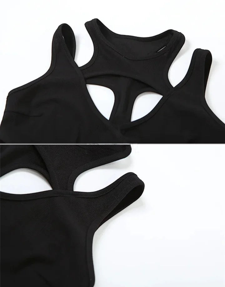 Dark graphic techwear t-shirt with an abstract futuristic print and relaxed urban streetwear silhouette, Clotechnow series 078 — view 9
