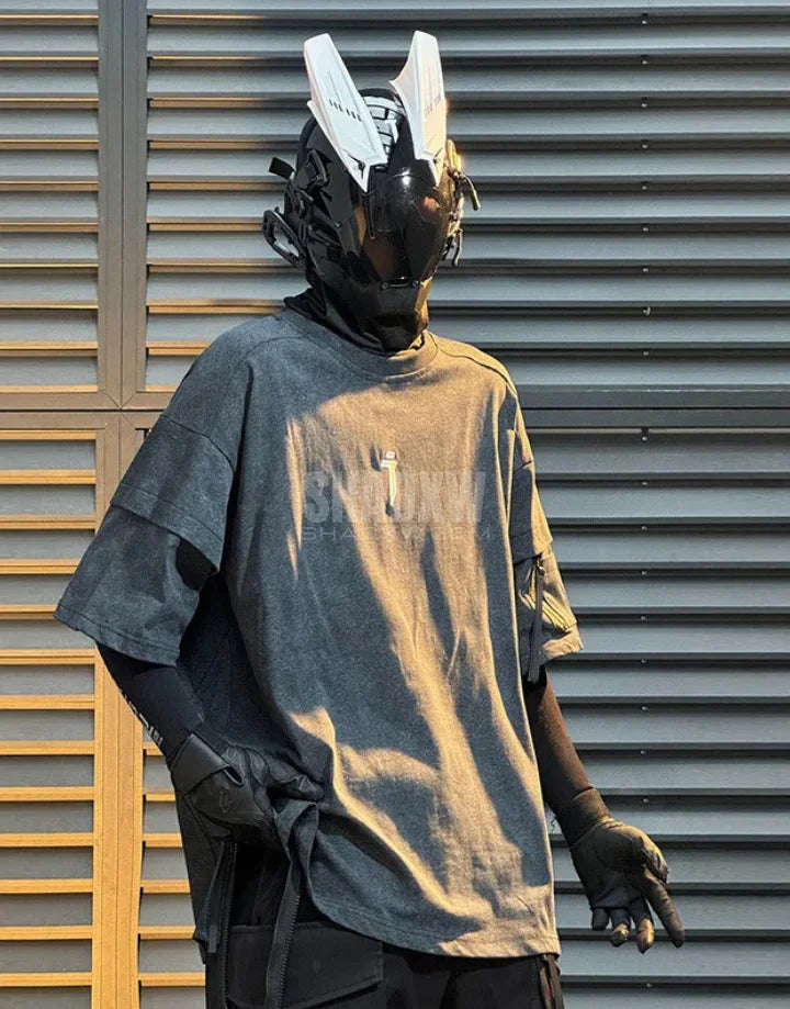 Short-sleeve technical-inspired t-shirt in black and gray featuring a sleeve pocket and clean utility-oriented silhouette for layered styling — view 6