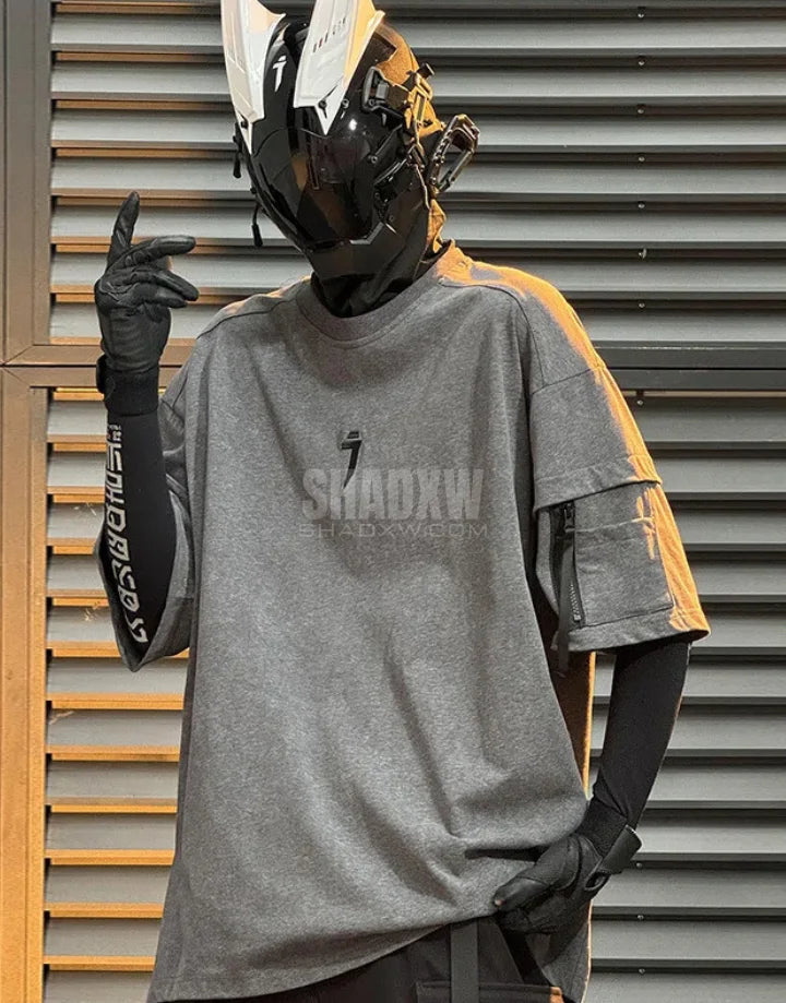 Short-sleeve technical-inspired t-shirt in black and gray featuring a sleeve pocket and clean utility-oriented silhouette for layered styling — view 5