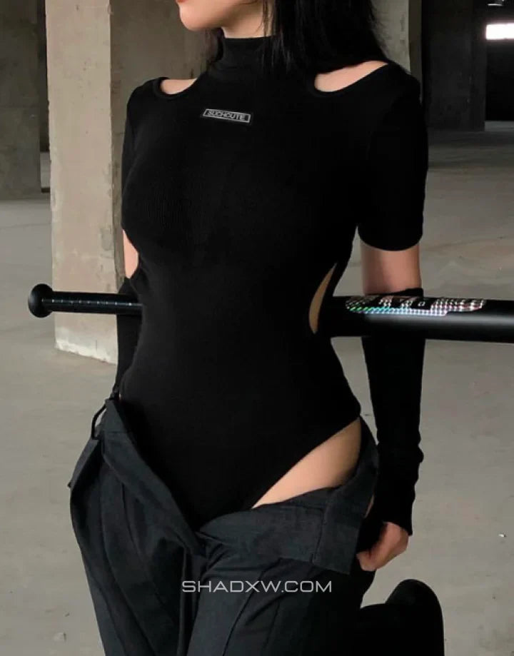 Dark graphic techwear t-shirt with an abstract futuristic print and relaxed urban streetwear silhouette, Clotechnow series 059 — view 6