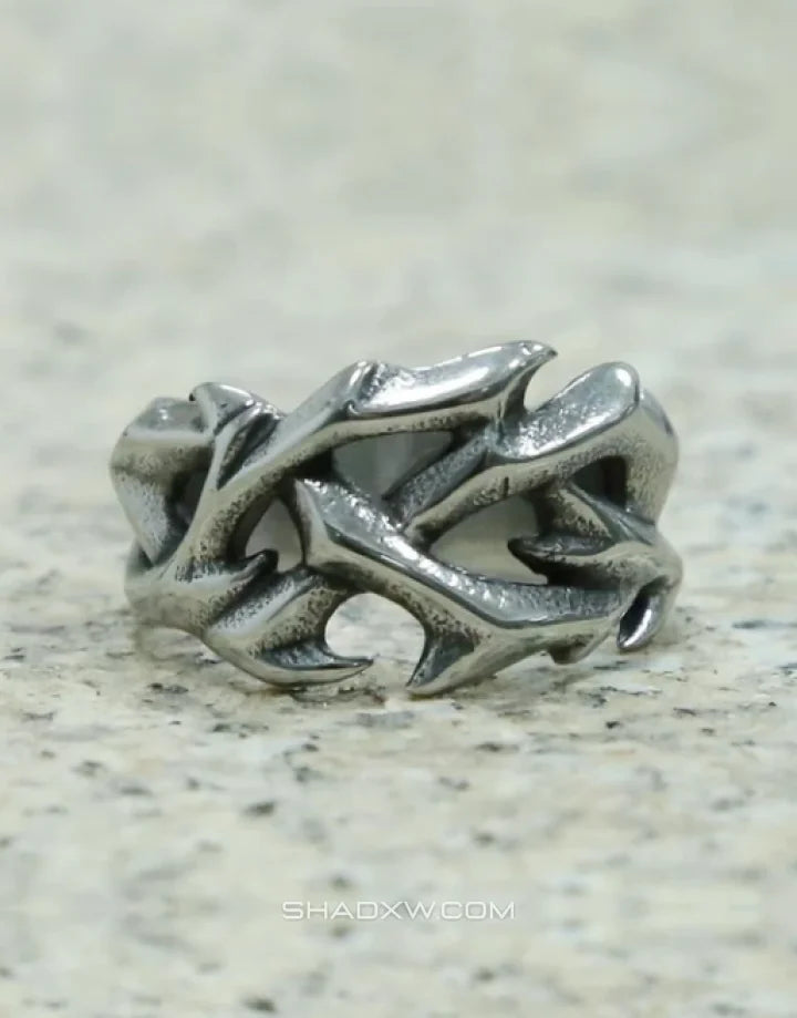 Thornline Ring — product view 3