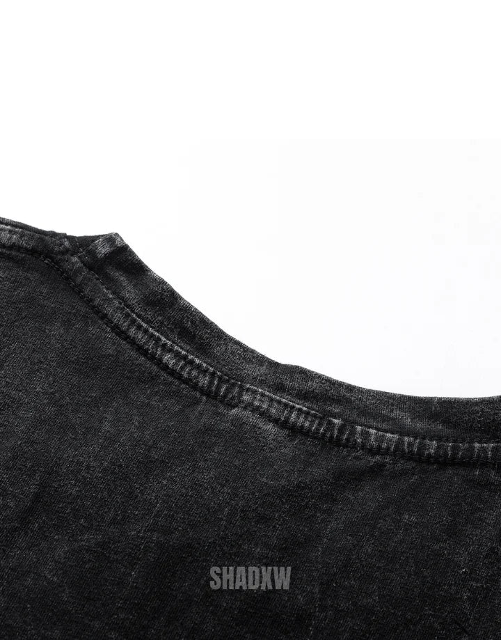 Regular-fit charcoal techwear t-shirt with geometric city grid print and contrast shoulder panels for urban styling — view 5
